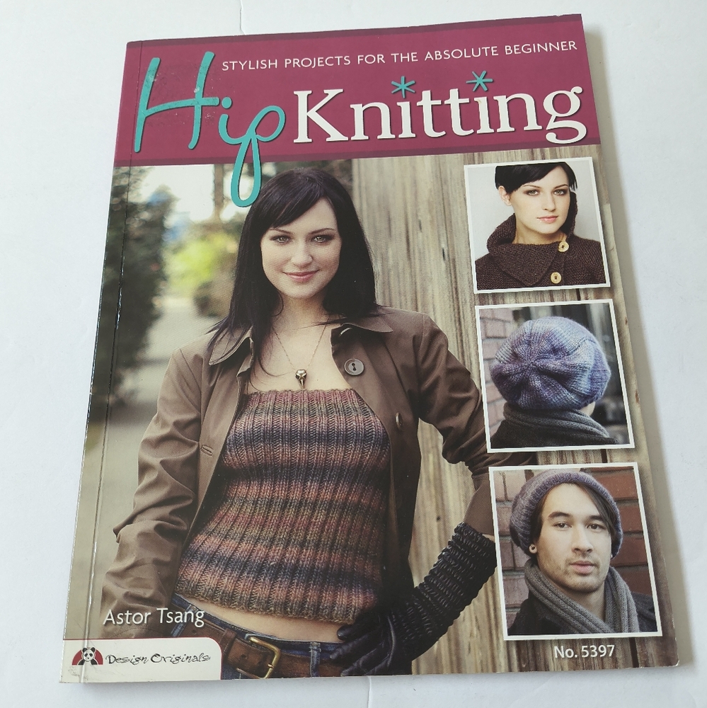 Hip Knitting Stylish Projects For The Absolute Beginner 2013, Great Condition